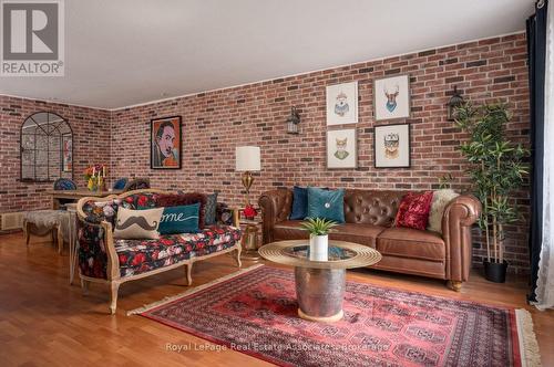 Living Room - 2727 Bucklepost Crescent, Mississauga, ON 