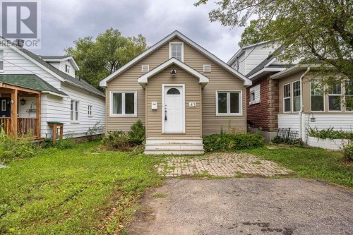 43 Salisbury AVE  Sault Ste. Marie, ON P6B 1L9