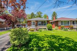 14 FINTONA AVENUE Toronto, ON M1E 1V3