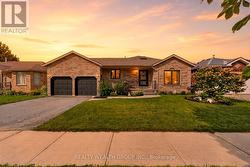 83 LOGAN COURT Barrie, ON L4N 8G7