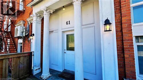 61 HURST Place S , Hamilton, Ontario L8P 3E6 2