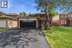2055 HUNTERS WOOD Drive  Burlington, ON L7M 2T9