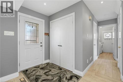 2055 Hunters Wood Drive, Burlington, ON 