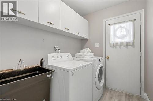 2055 Hunters Wood Drive, Burlington, ON 