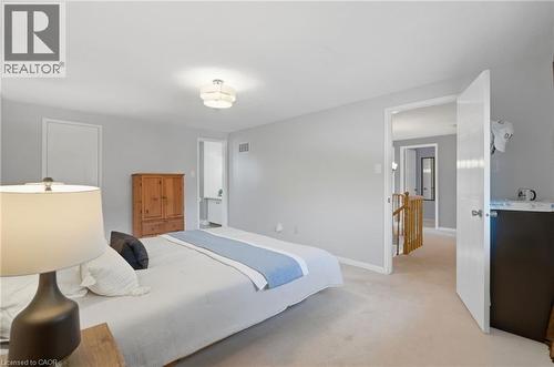 2055 Hunters Wood Drive, Burlington, ON 