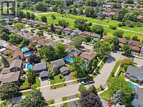 2055 Hunters Wood Drive, Burlington, ON 