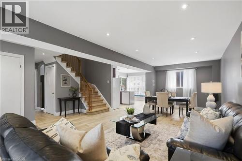 2055 Hunters Wood Drive, Burlington, ON 