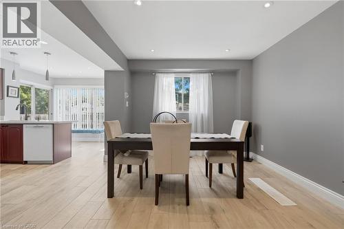 2055 Hunters Wood Drive, Burlington, ON 