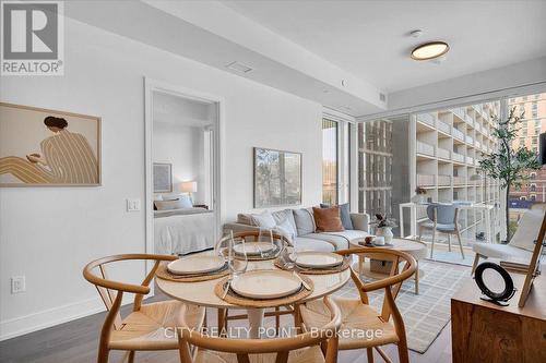 201 - 664 SPADINA AVENUE , Toronto, Ontario M5S 2H7 5