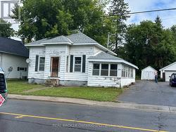 89 QUEEN STREET Smiths Falls, ON K7A 3N5