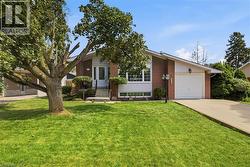 343 DUNCOMBE Drive  Burlington, ON L7L 4M2