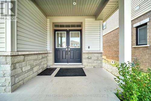 82 Prest Way, Centre Wellington, ON 