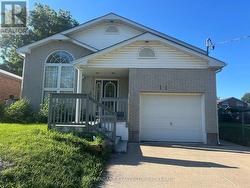 UNIT # MAIN FLOOR - 11 URSULA AVENUE St. Catharines (Burleigh Hill), ON L2T 1S9