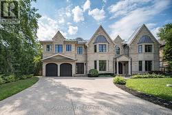9 SAINTFIELD AVENUE  Toronto, ON M3C 2M5