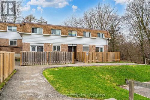 3 - 730 CEDAR STREET  Oshawa (Lakeview), ON L1H 4M6