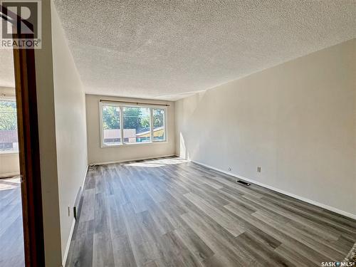 212 33Rd Street W, Saskatoon, SK 