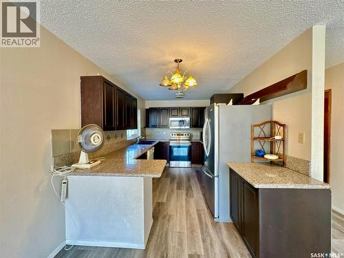 212 33Rd Street W, Saskatoon, SK 