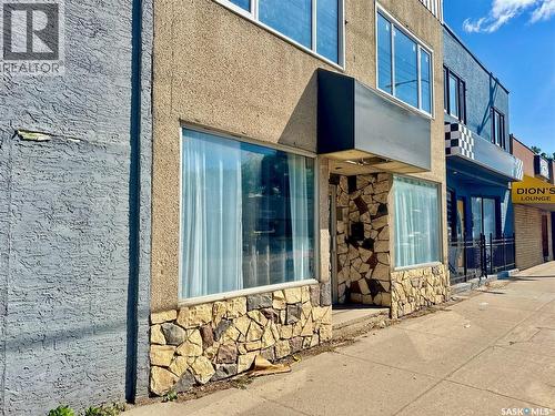 212 33Rd Street W, Saskatoon, SK 