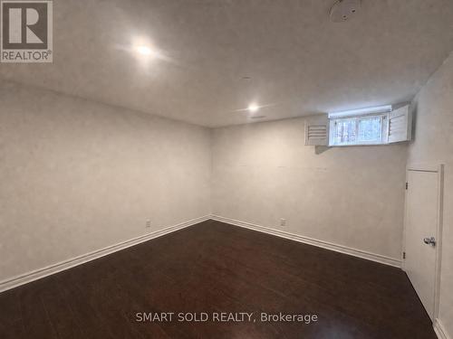 98 SONMORE DRIVE , Toronto, Ontario M1S 1X4 2