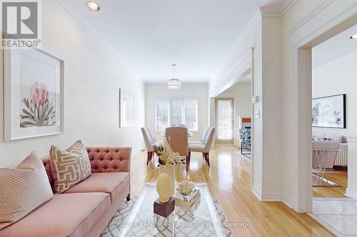 22 KINGSBRIDGE CIRCLE , Vaughan, Ontario L4J 8N7 4