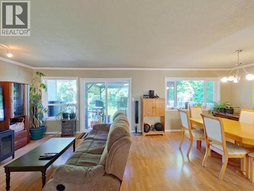 4865 Harvie Ave, Powell River, BC 