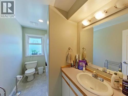 4865 Harvie Ave, Powell River, BC 