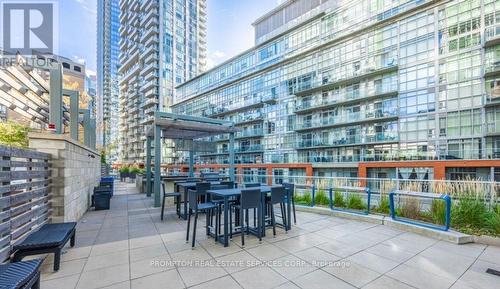 407 - 30 NELSON STREET , Toronto, Ontario M5V 0H5 2