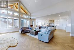 8 KNOWLES CRESCENT  Seguin, ON P0C 1J0