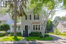 332 PALMER Avenue  Oakville, ON L6J 1T3