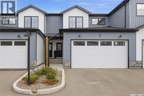 5 625 Dagnone CRESCENT  Saskatoon, SK S7V 1K9