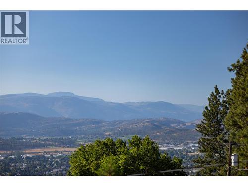 1035 Toovey Road, Kelowna, BC 