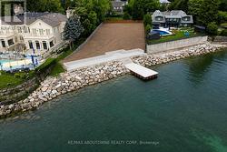1044 ARGYLE DRIVE  Oakville, ON L6J 1A7