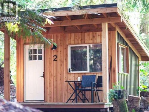 9340 Malaspina Rd, Powell River, BC 