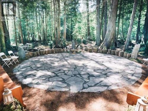 9340 Malaspina Rd, Powell River, BC 