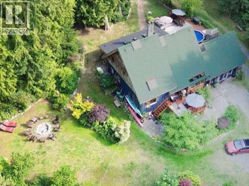 9340 Malaspina Rd, Powell River, BC 