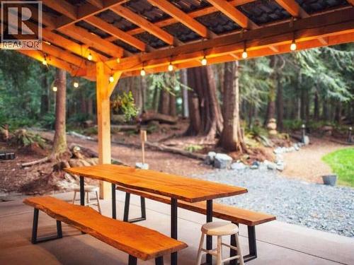 9340 Malaspina Rd, Powell River, BC 