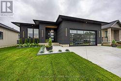 7 SYCAMORE DRIVE  Tillsonburg, ON N4G 5S3