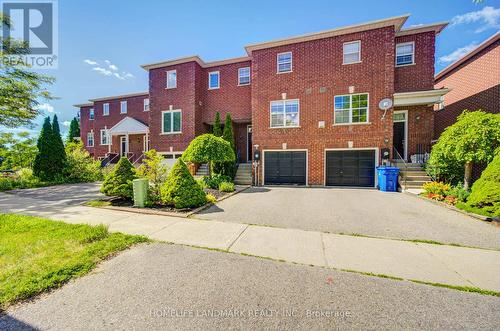 545 BONDI AVENUE  Newmarket, ON L3Y 8R5