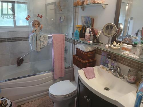20 Gillanders Rd, Elliot Lake, ON 