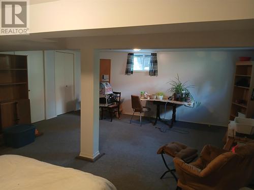 20 Gillanders Rd, Elliot Lake, ON 