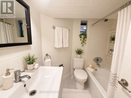 LOWER - 261 OSSINGTON AVENUE , Toronto, Ontario M6J 3A1 5