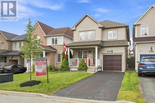 828 TAGGART CRESCENT  Oshawa, ON L1K 0E5