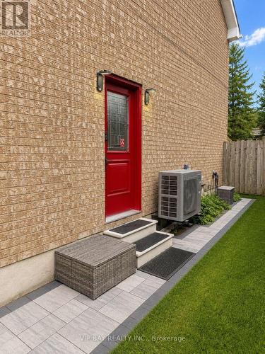LOWER - 48 VERONA CRESCENT , Georgina, Ontario L4P 3N3 3