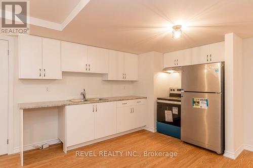 LOWER - 86 NOTTINGHAM ROAD , Barrie, Ontario L9J 0L3 5