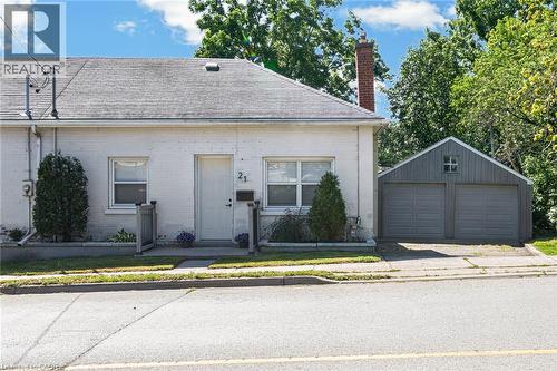 21 Cedar Street, Cambridge, ON 