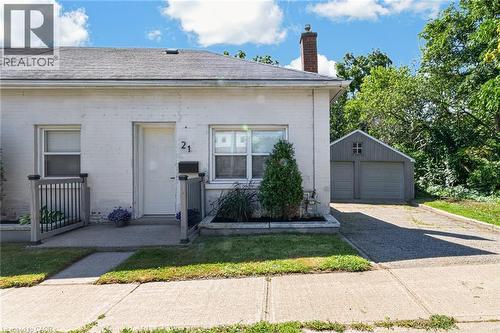 21 Cedar Street, Cambridge, ON 