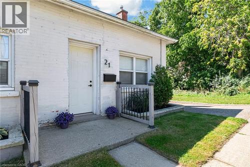 21 Cedar Street, Cambridge, ON 