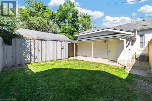21 Cedar Street, Cambridge, ON 