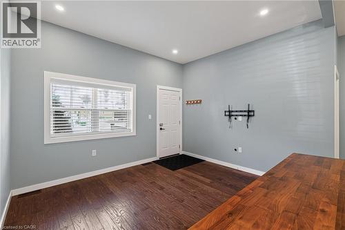 21 Cedar Street, Cambridge, ON 
