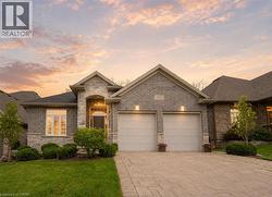 2800 SHEFFIELD Place  London, ON N6M 0E5
